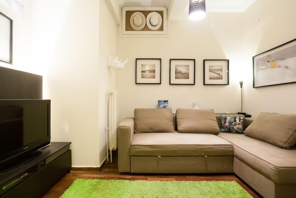 Apartament Traveler'S Dream In Historic Acropolis Downtown Ateny Zewnętrze zdjęcie