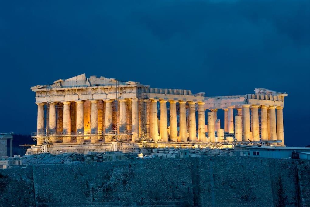 Apartament Traveler'S Dream In Historic Acropolis Downtown Ateny Zewnętrze zdjęcie