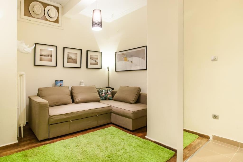 Apartament Traveler'S Dream In Historic Acropolis Downtown Ateny Zewnętrze zdjęcie