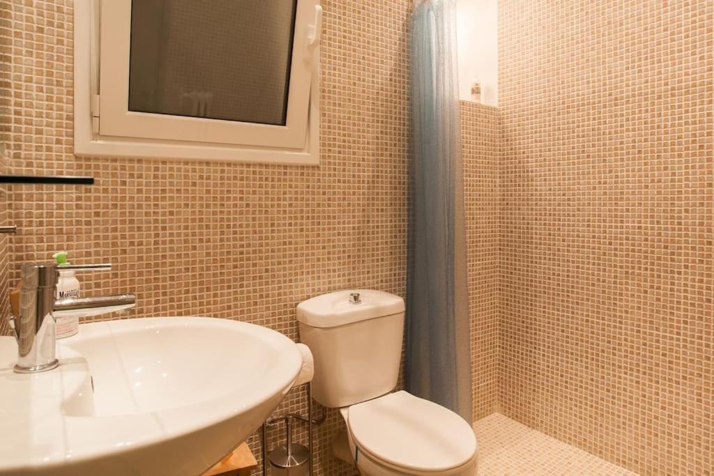 Apartament Traveler'S Dream In Historic Acropolis Downtown Ateny Zewnętrze zdjęcie